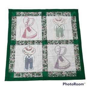 quilt wall hanging sunbonnet sue sam cross stitch patchwork small throw green